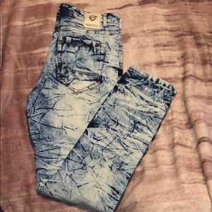 Skinny jeans